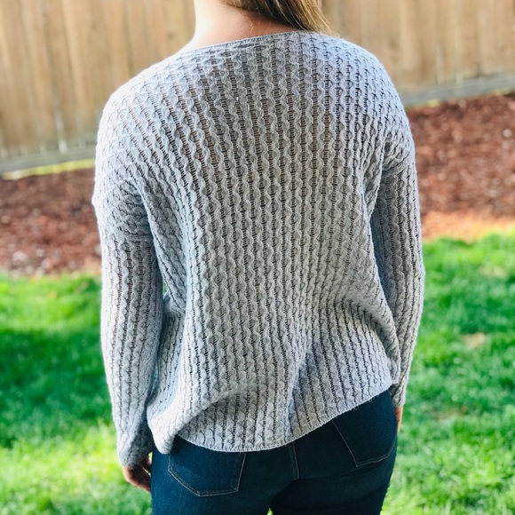 ⚡️⚡️JCPenney Cute Detailing Gray Knit Sweater⚡️⚡️ - Picture 4 of 6